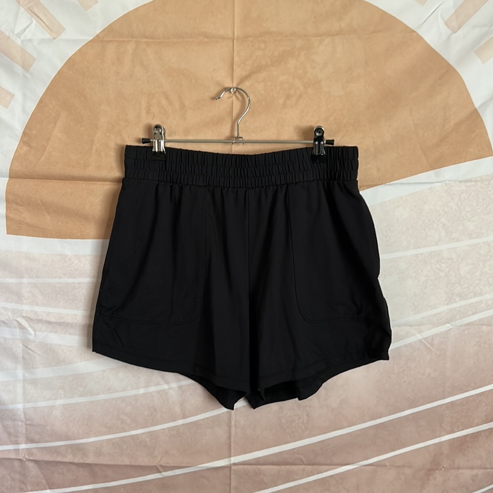 Workout shorts with pockets